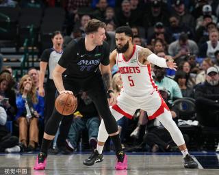 尔在绿茵场 尔在绿茵场