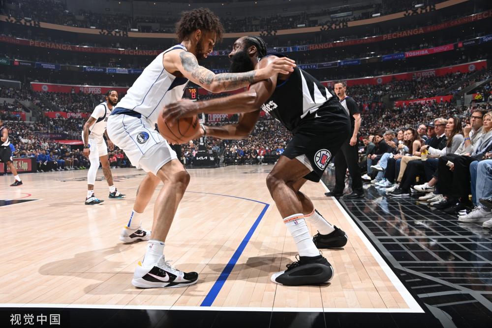 年场均出战 年场均出战