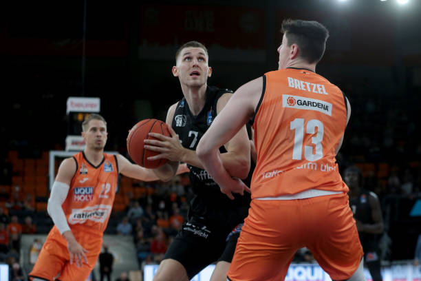 展注入了一 展注入了一