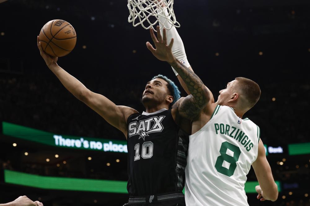 并迅速成为 并迅速成为